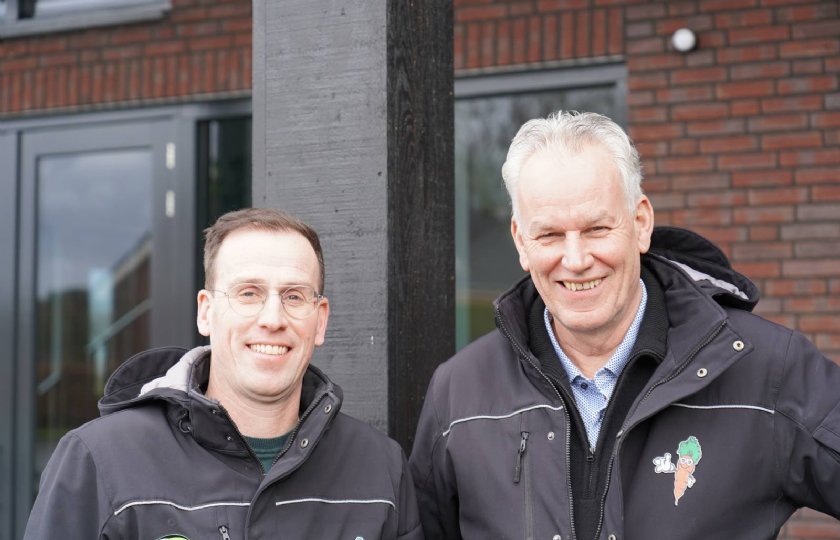 Teeltspecialist Mark Arts en directeur Adrie van den Einden van Groentekwekerij A. vd Einden en Green Specialties in het Brabantse Lierop.
